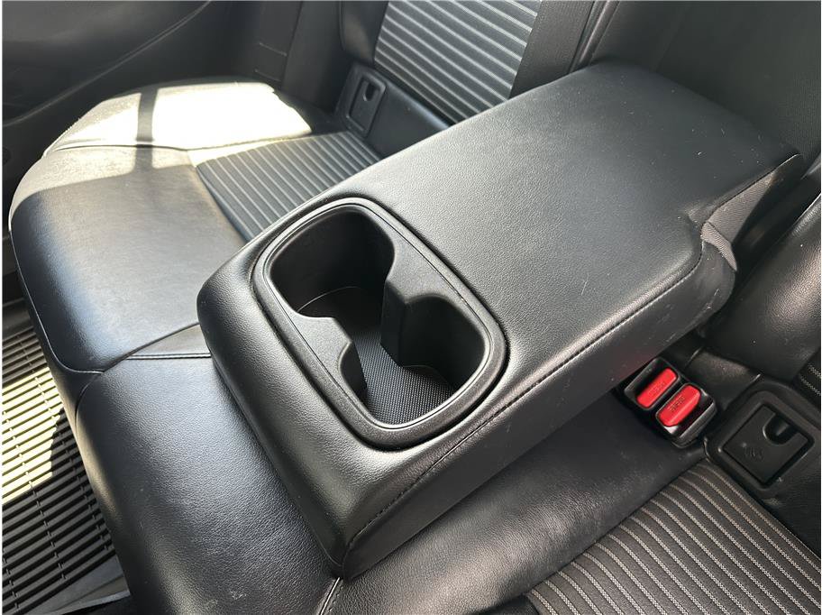 Used 2020 Toyota Corolla XSE FWD image 17