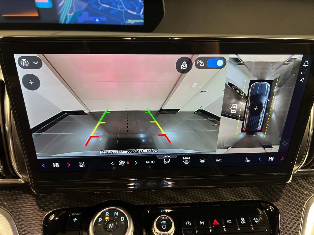 New 2026 Ford Expedition Platinum image 12