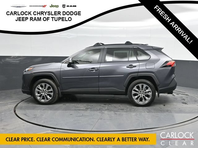 Used 2025 Toyota RAV4 XLE Premium w/ Weather Package AWD/4WD image 10