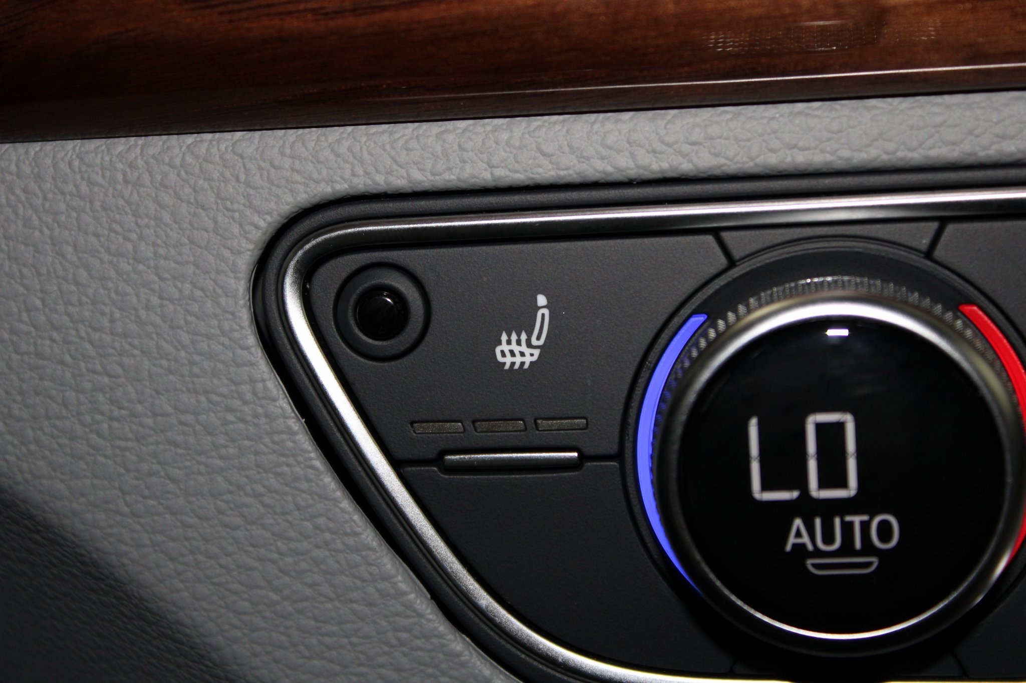 Used 2022 Audi Q5 2.0T Premium w/ Convenience Package image 37