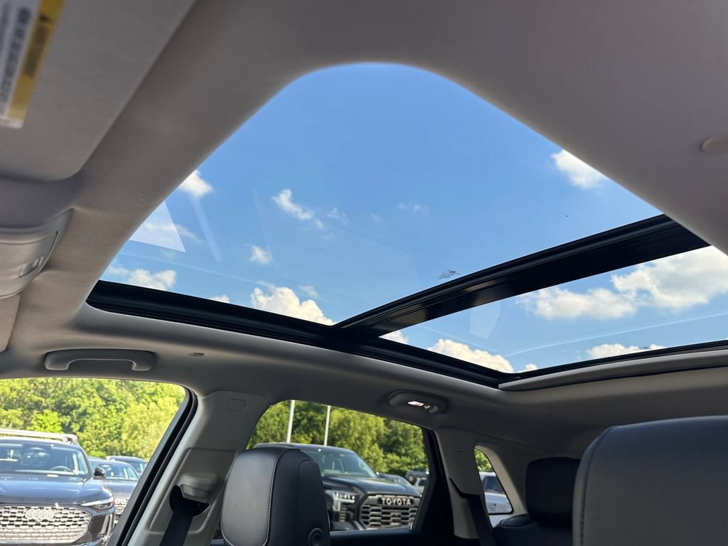 Used 2018 Cadillac XT5 Luxury w/ Driver Awareness Package FWD image 30