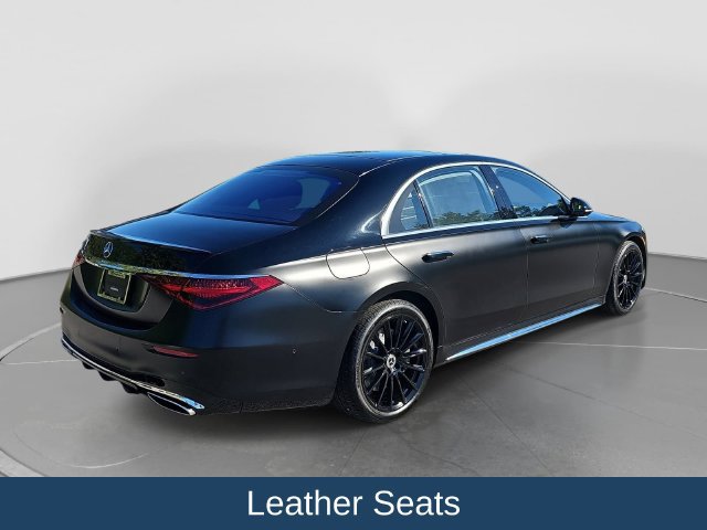 Used 2022 Mercedes-Benz S 580 4MATIC Sedan w/ AMG Line Package image 4