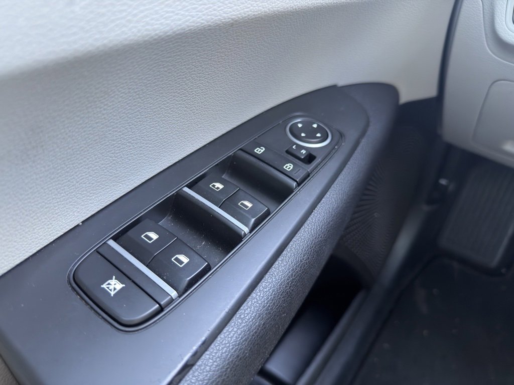 Used 2022 Kia Forte LXS image 22