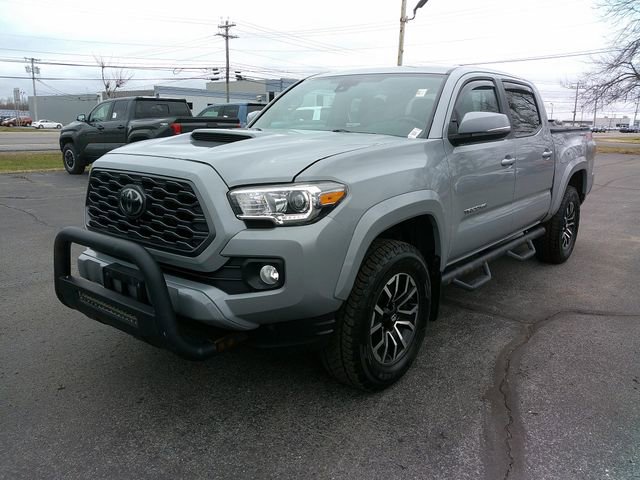 Used 2021 Toyota Tacoma TRD Sport w/ TRD Premium Sport Package image 7