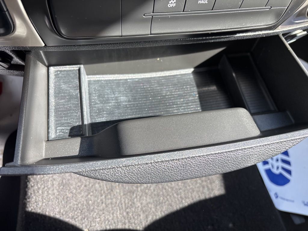 Used 2018 RAM 1500 Classic SLT image 28