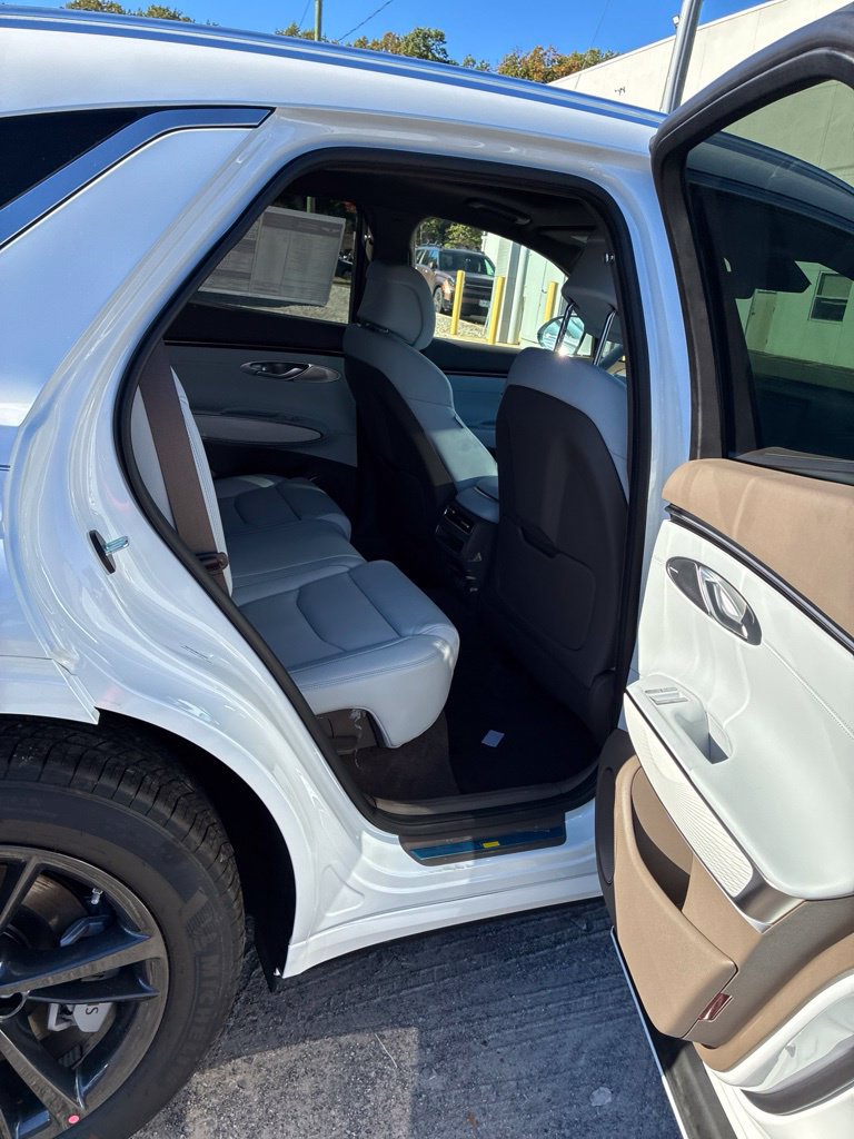 New 2027 Genesis GV70 2.5T Advanced AWD/4WD image 19