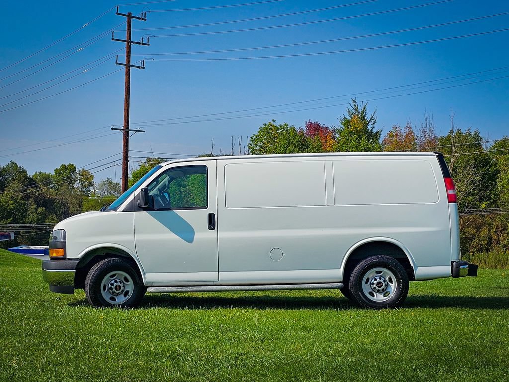 Used 2017 GMC Savana 2500 RWD image 6