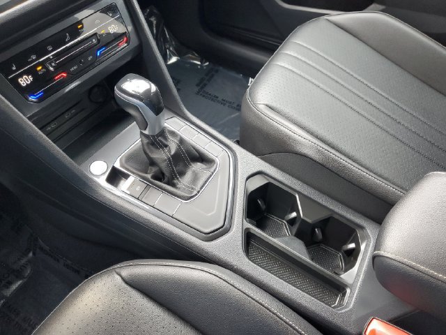 Used 2022 Volkswagen Tiguan SE FWD image 28
