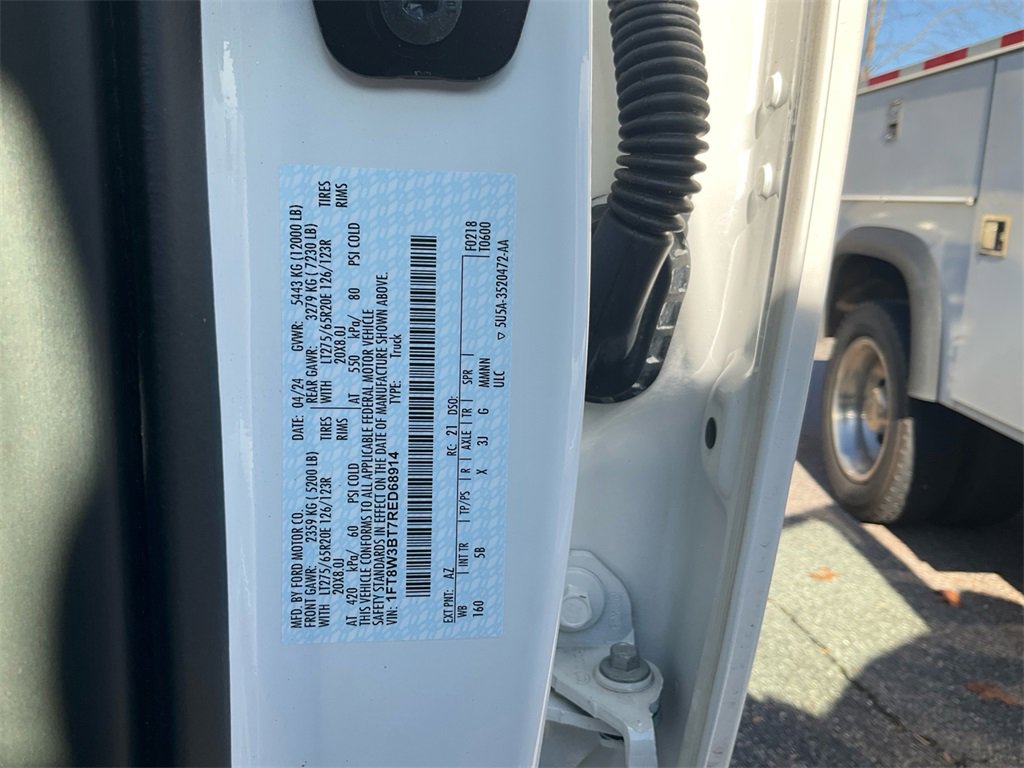 Certified 2024 Ford F350 Lariat w/ Lariat Ultimate Package image 17