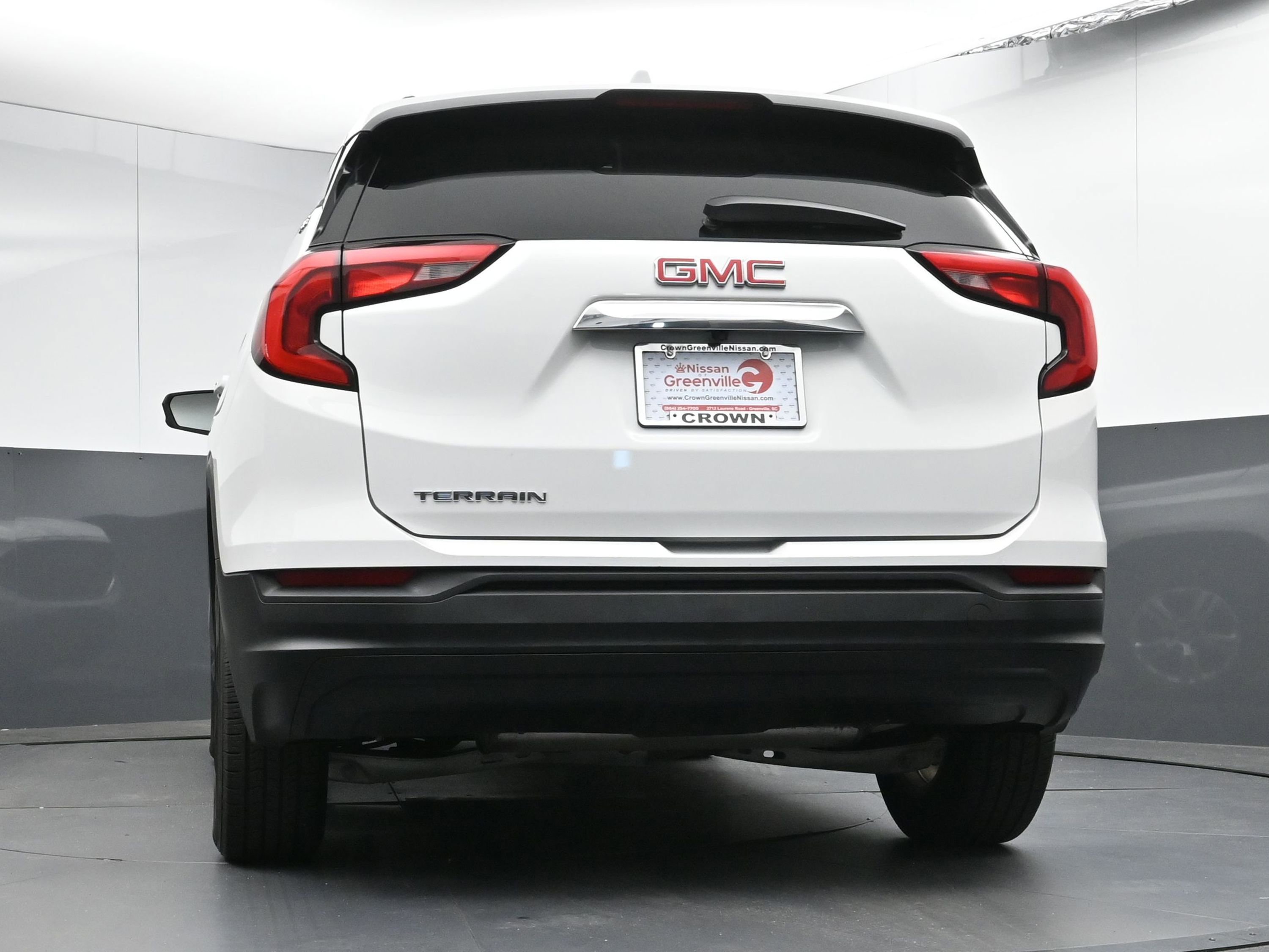 Used 2020 GMC Terrain SLE w/ Driver Convenience Package image 28