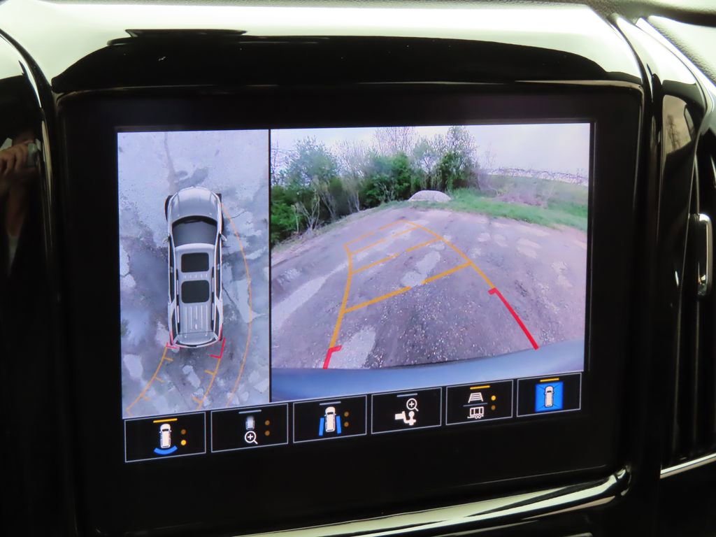 Certified 2023 Chevrolet Traverse Premier w/ Redline Edition AWD/4WD image 6