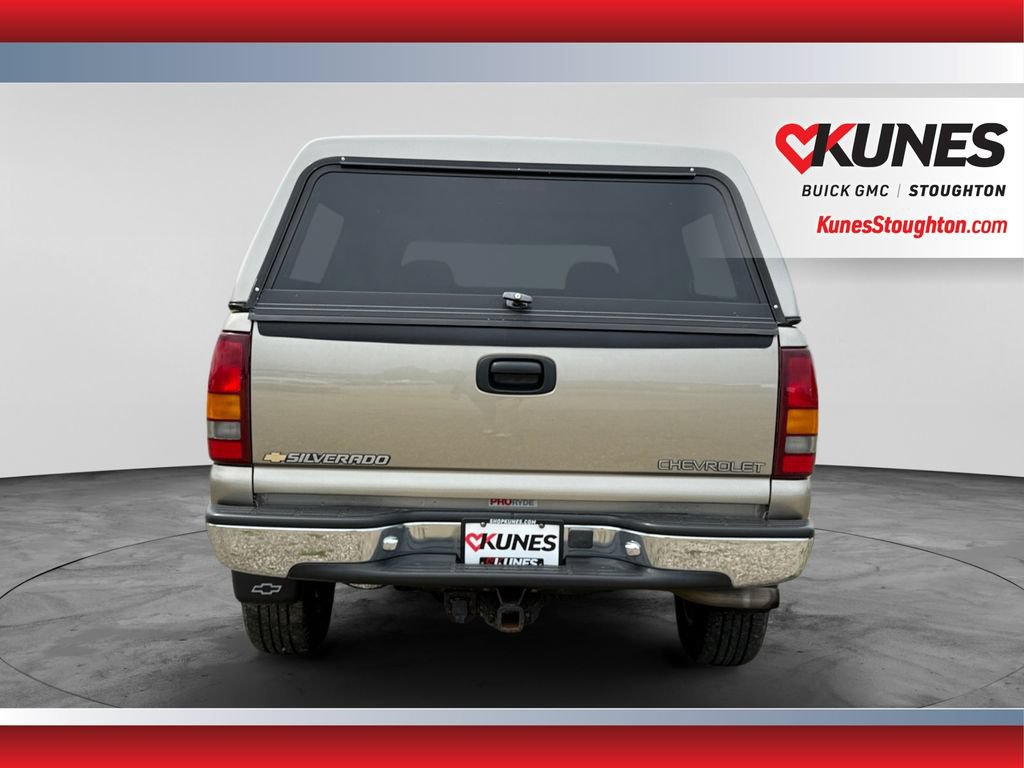 Used 2001 Chevrolet Silverado 1500 LS w/ Off-Road Chassis Pkg AWD/4WD image 7