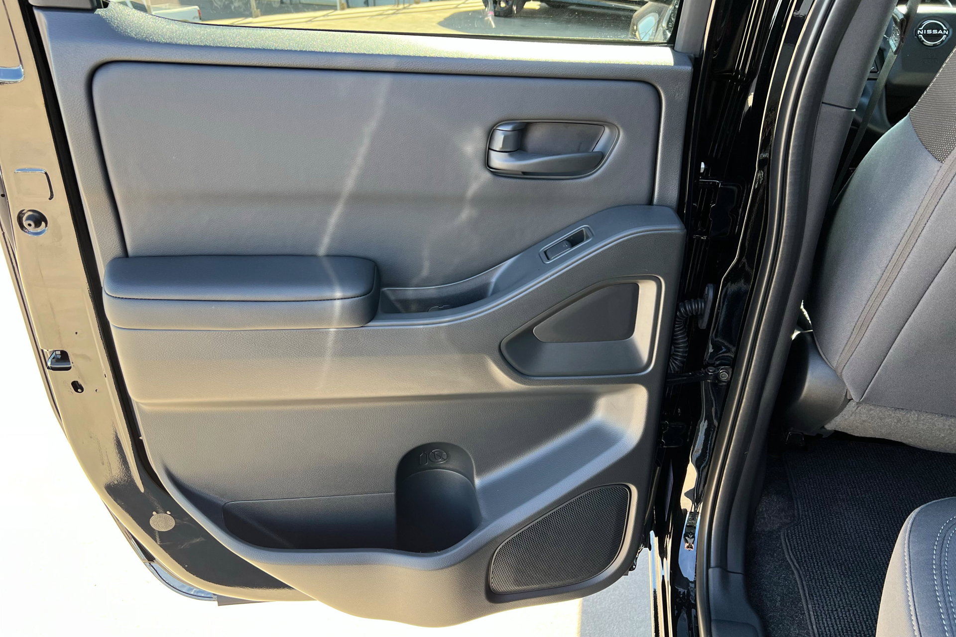 New 2026 Nissan Frontier SV w/ Tow Package image 18