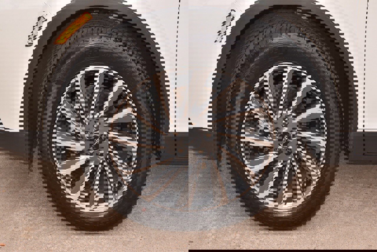 Certified 2025 Lincoln Corsair Reserve image 39