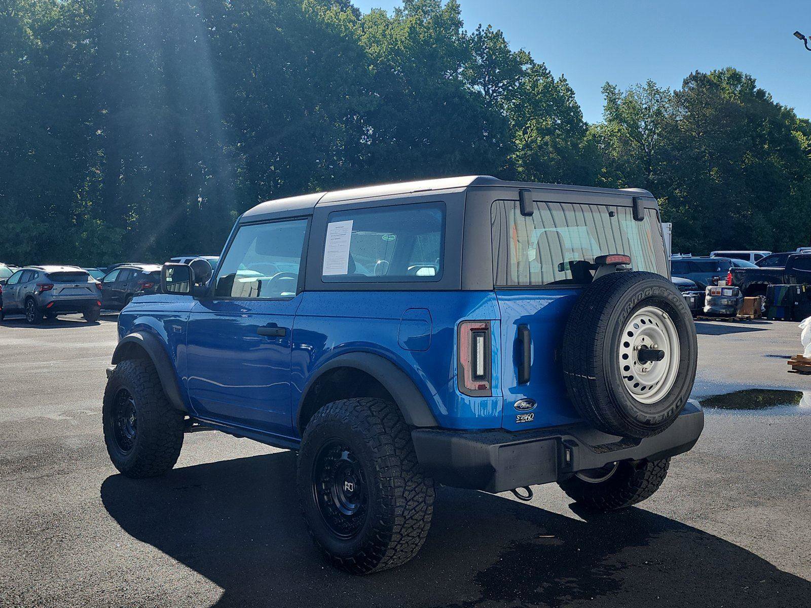 Used 2022 Ford Bronco 2-Door AWD/4WD image 3