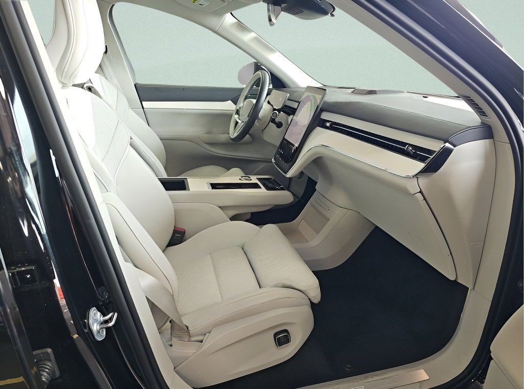 Used 2025 Volvo EX90 Ultra AWD/4WD image 9