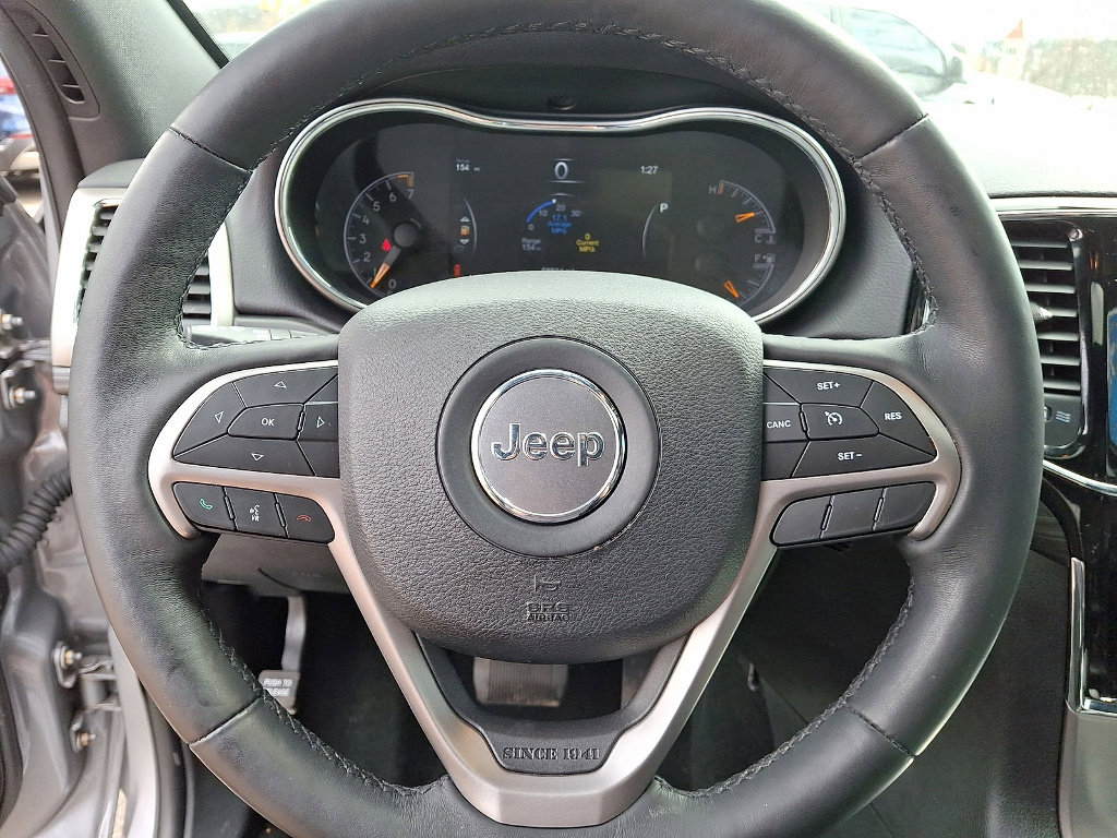 Used 2019 Jeep Grand Cherokee Altitude image 16