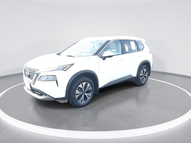 Certified 2022 Nissan Rogue SV w/ SV Premium Package AWD/4WD image 4