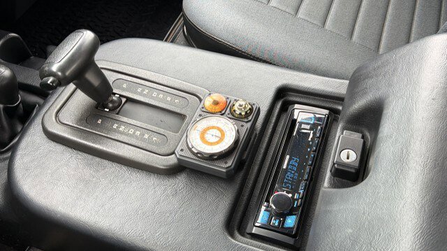 Used 1997 Land Rover Defender 90 AWD/4WD image 23