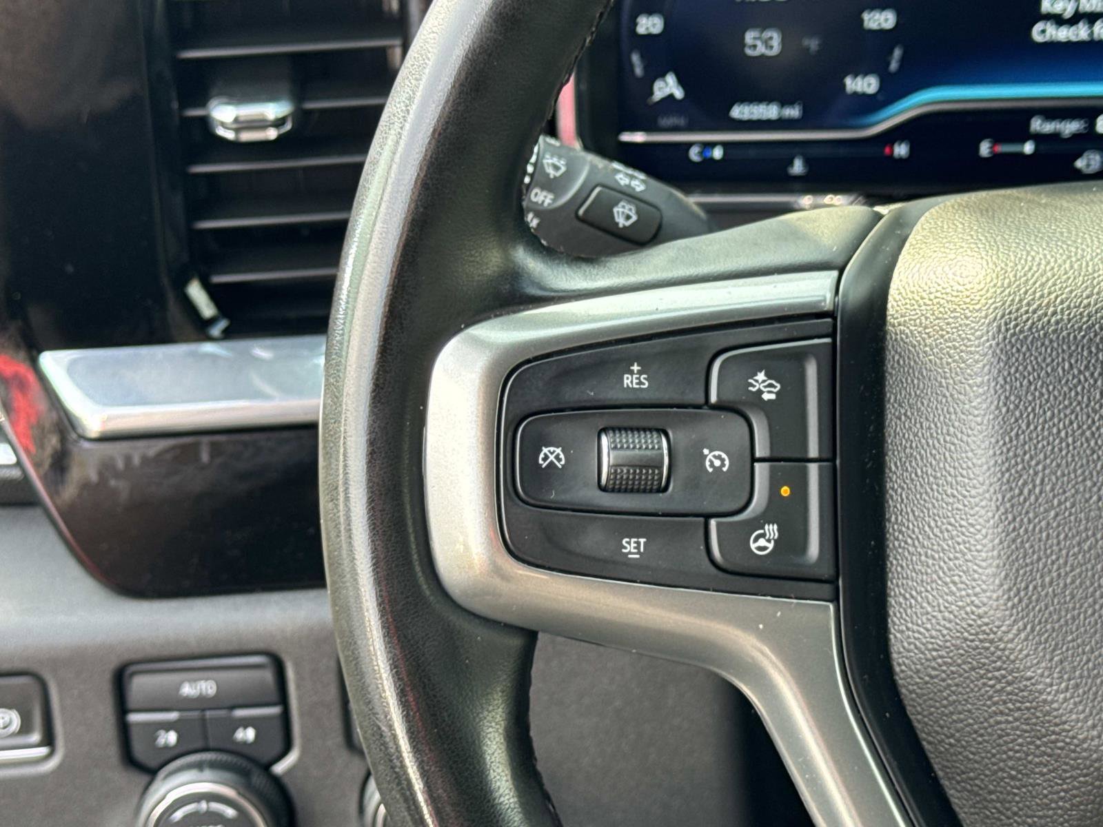 Used 2023 Chevrolet Silverado 1500 LT image 8