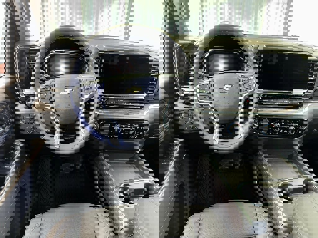 Certified 2026 Chevrolet Silverado 2500 LTZ w/ LTZ Premium Package image 2