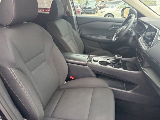 Used 2024 Nissan Rogue S AWD/4WD image 14