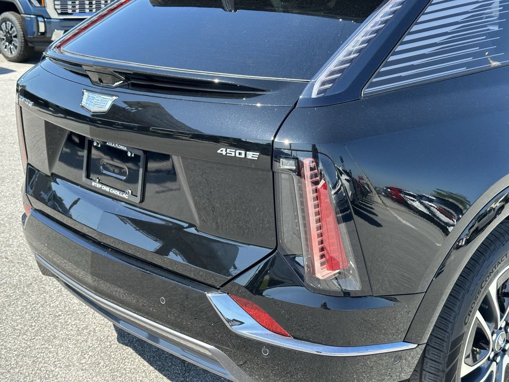 New 2026 Cadillac Optiq Sport 1 RWD image 9