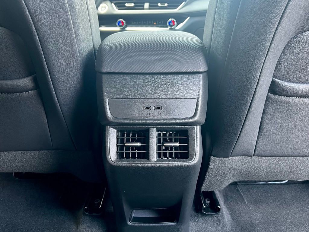 New 2026 Chevrolet Equinox LT image 17