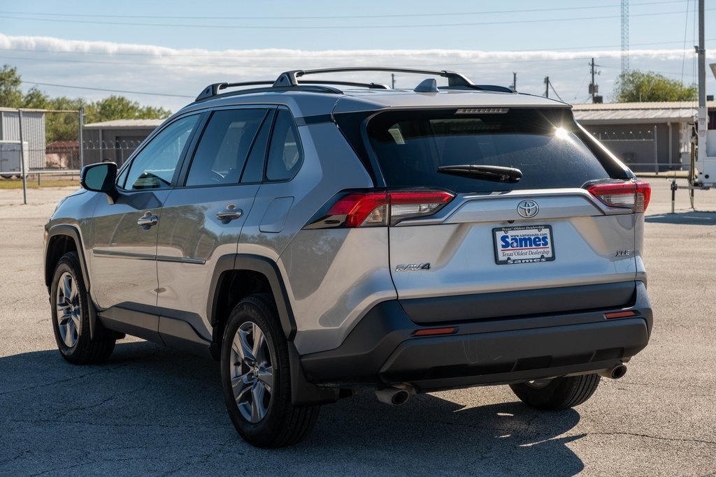 Used 2023 Toyota RAV4 XLE image 5
