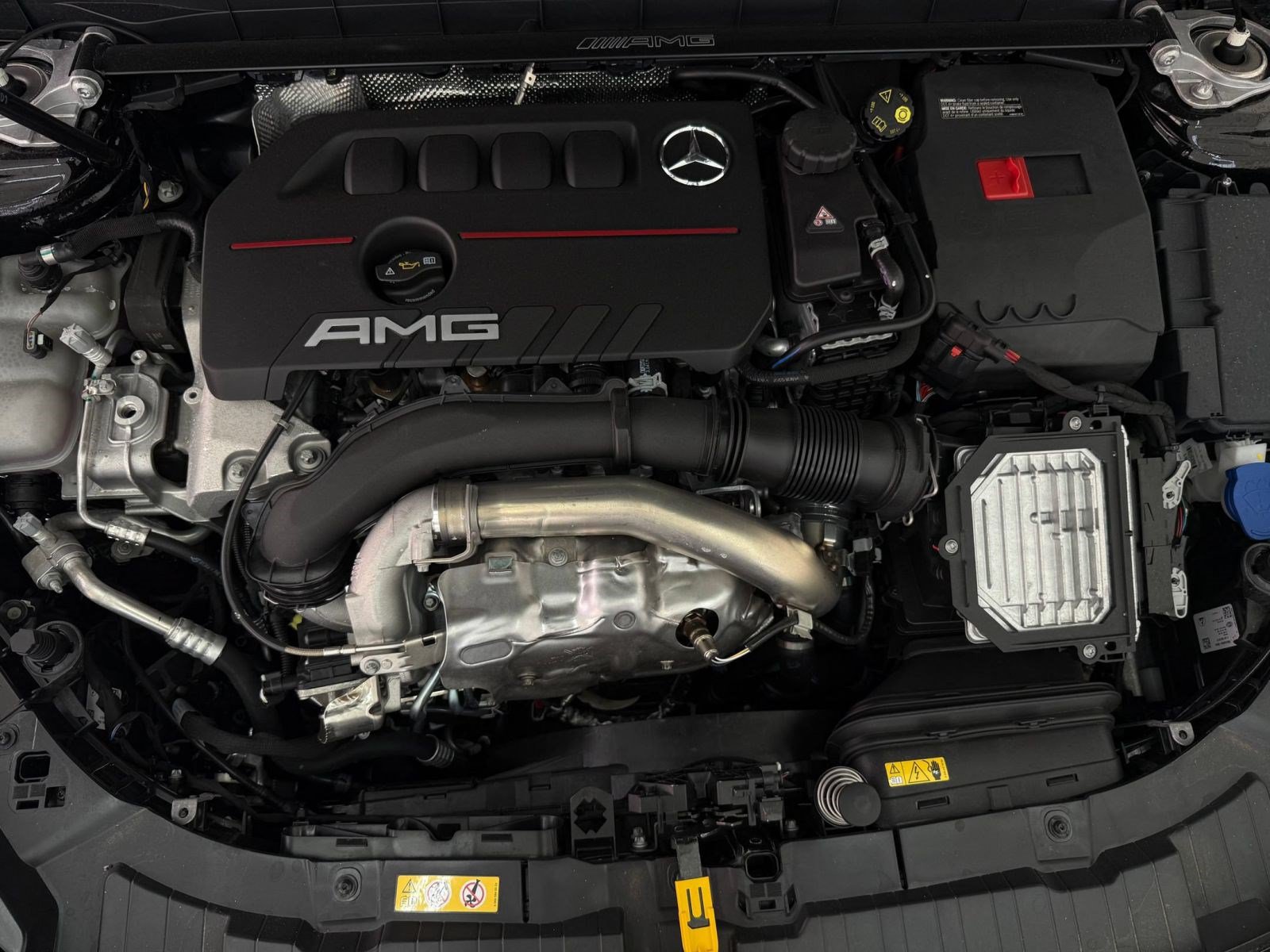 New 2026 Mercedes-Benz GLB 35 AMG 4MATIC image 32