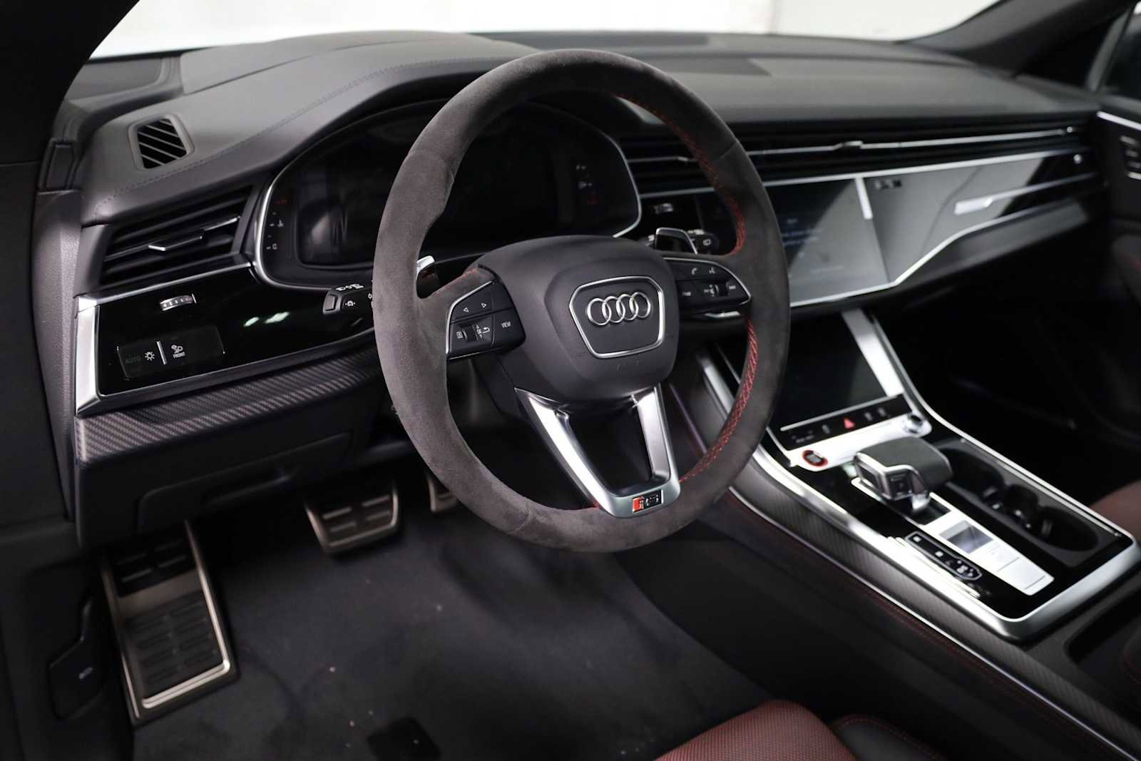 New 2026 Audi RS Q8 performance image 4