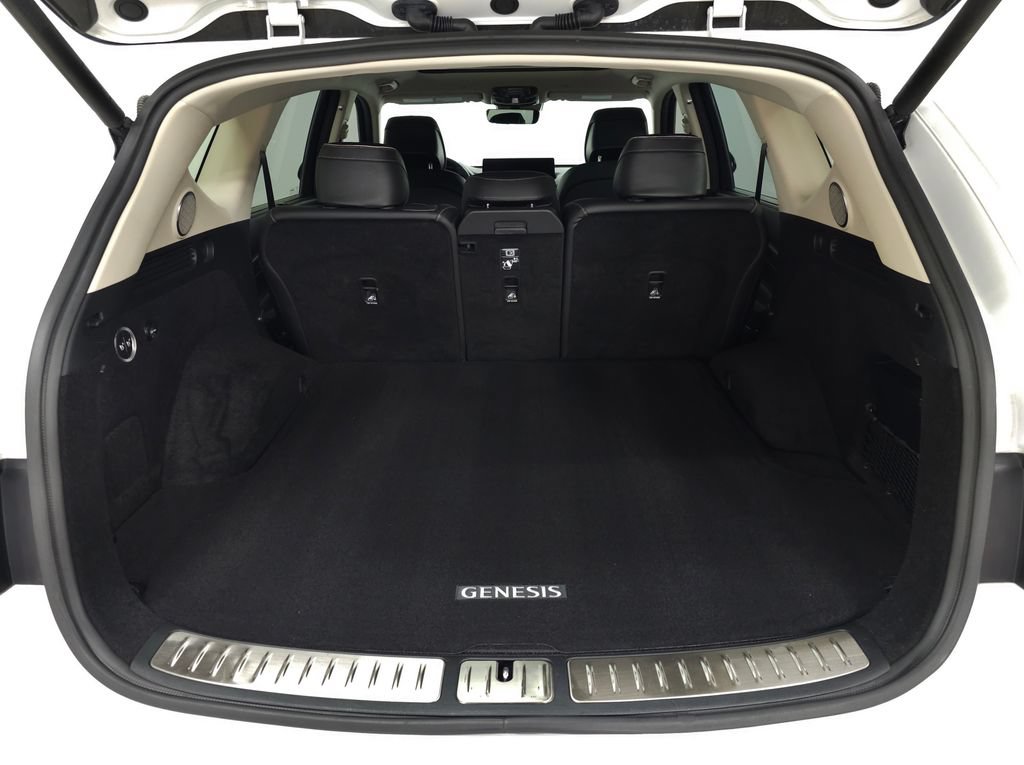 Used 2024 Genesis GV80 2.5T w/ Prestige Package AWD/4WD image 9