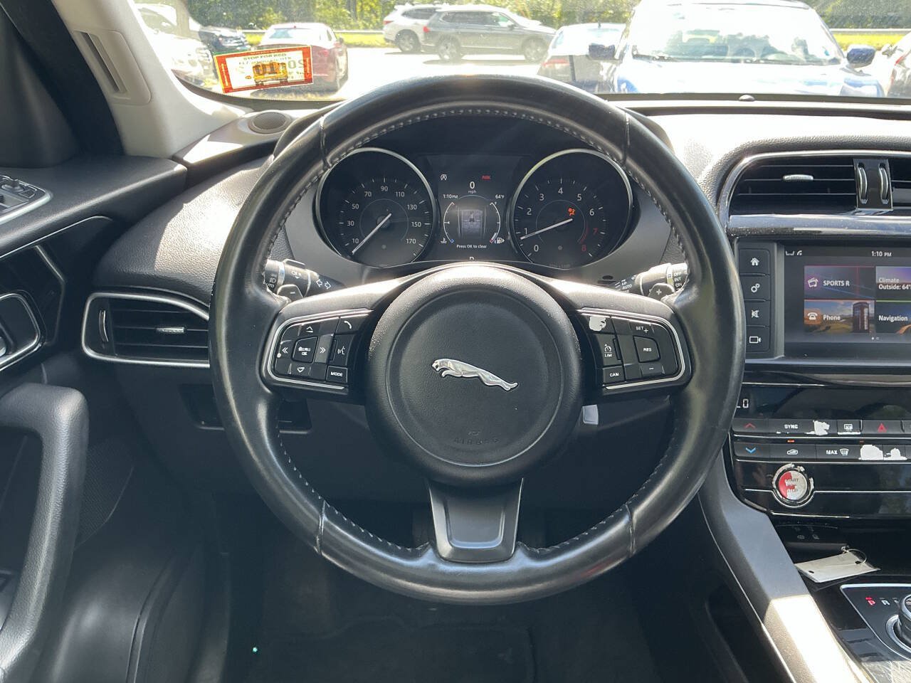 Used 2018 Jaguar F-PACE Premium AWD/4WD image 30