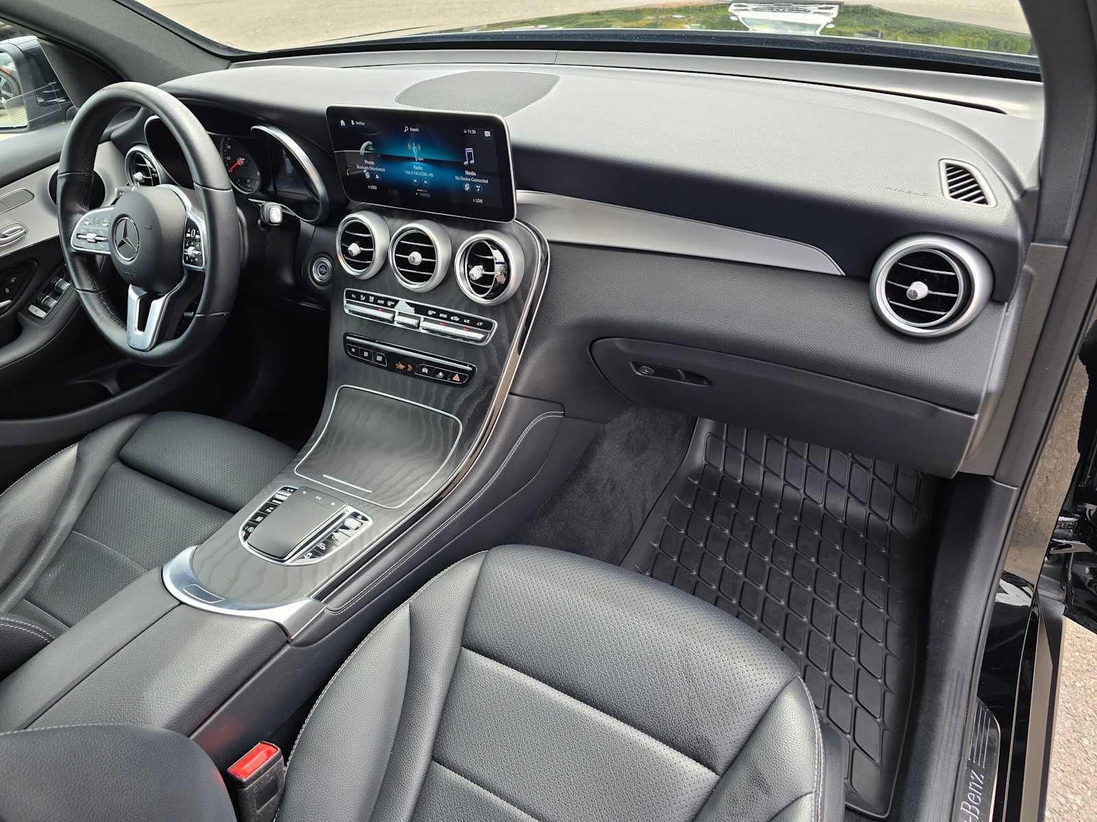 Used 2021 Mercedes-Benz GLC 300 4MATIC image 10