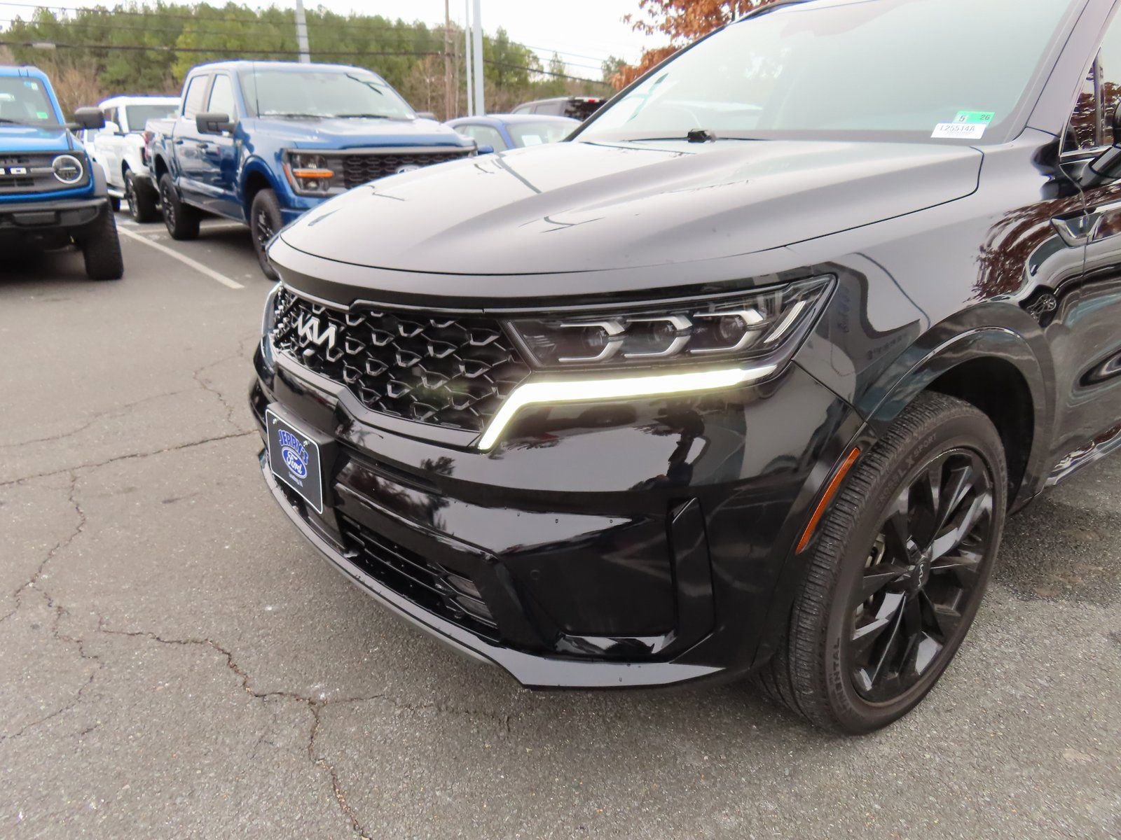 Used 2023 Kia Sorento SX image 8