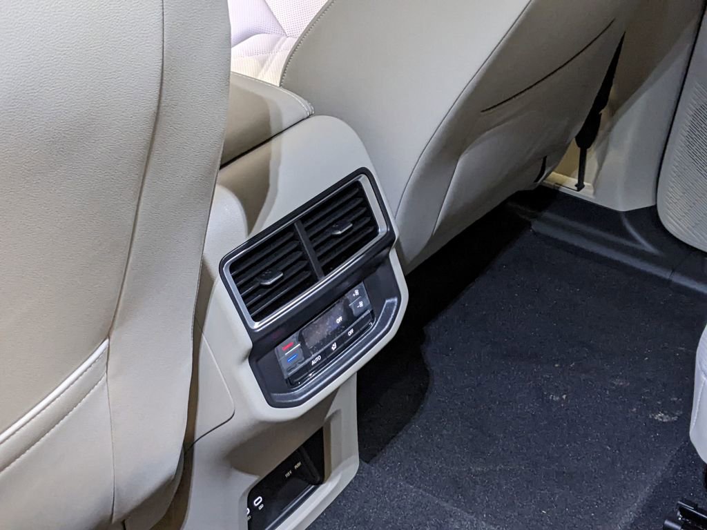 New 2026 Volkswagen Atlas SE AWD/4WD image 24