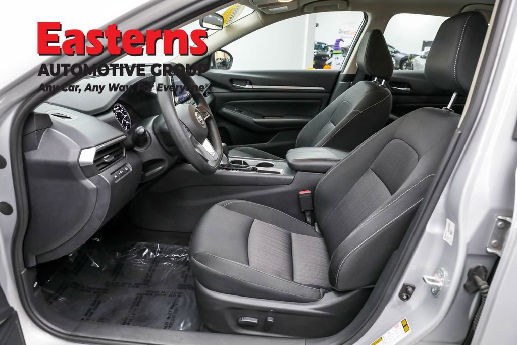 Used 2022 Nissan Altima 2.5 SV image 14