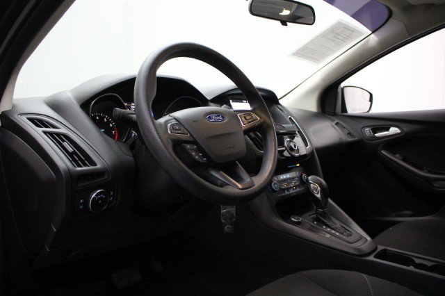 Used 2017 Ford Focus SEL image 6