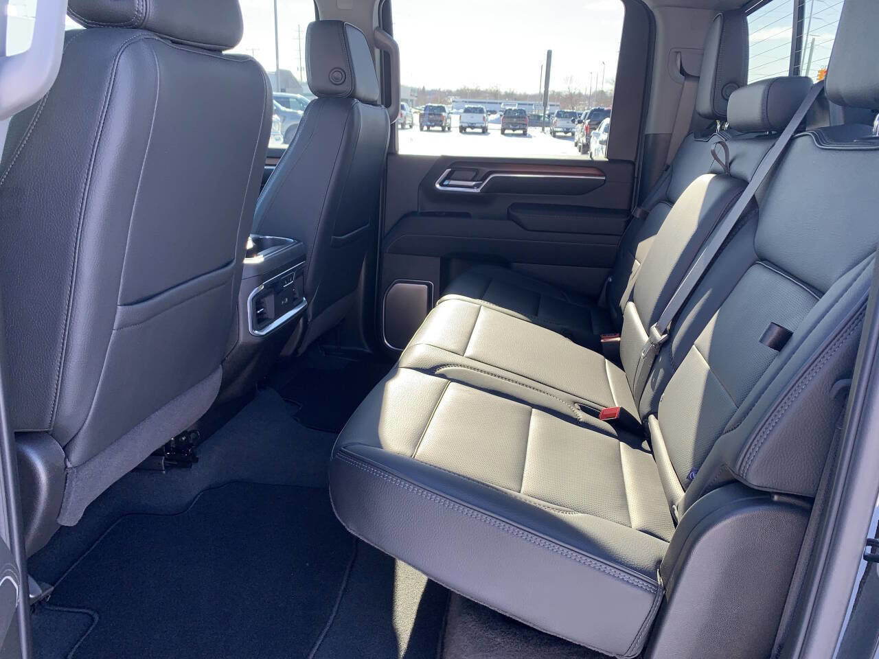 Used 2025 GMC Sierra 2500 Denali w/ Denali Reserve Package image 25