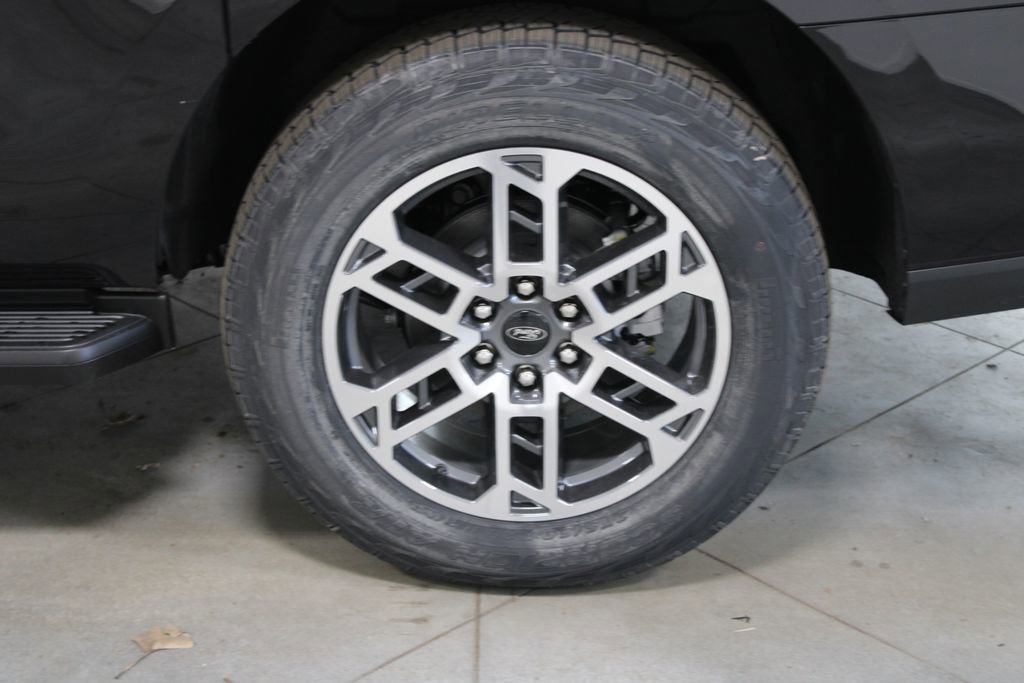 New 2026 Ford Expedition Max Active image 18