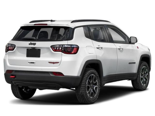 Used 2025 Jeep Compass Trailhawk AWD/4WD image 3