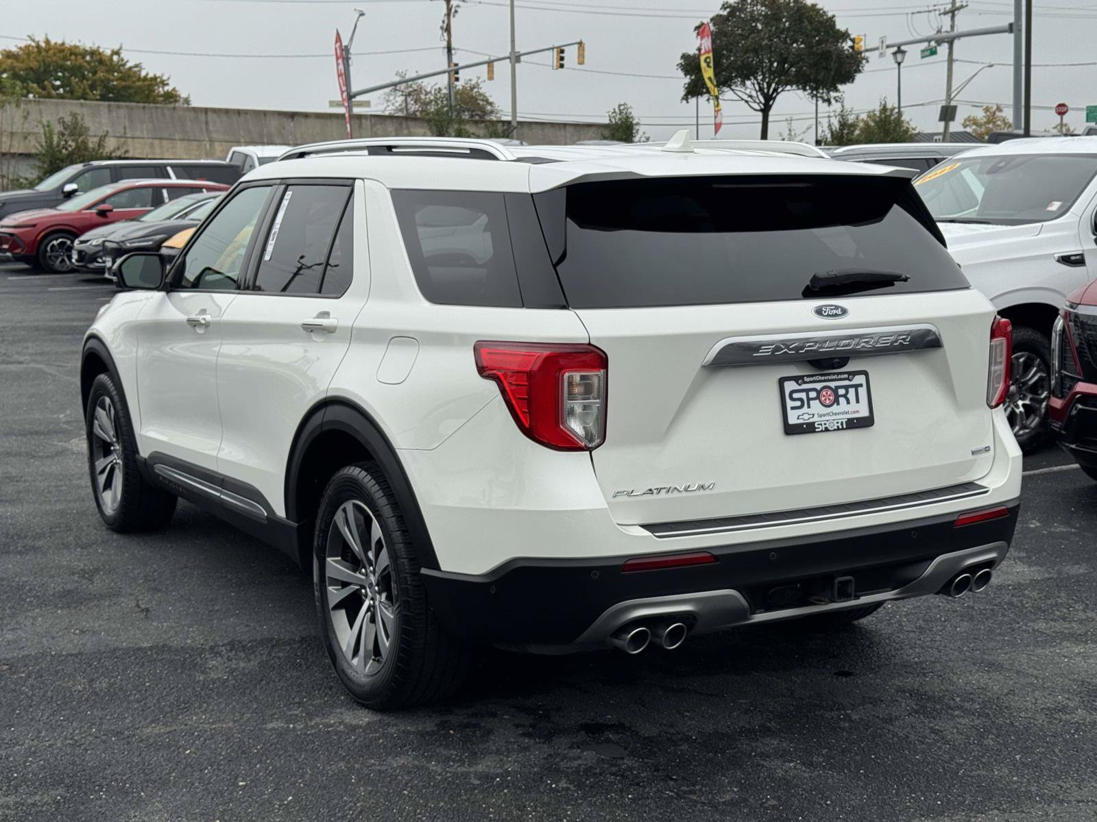 Used 2020 Ford Explorer Platinum AWD/4WD image 24