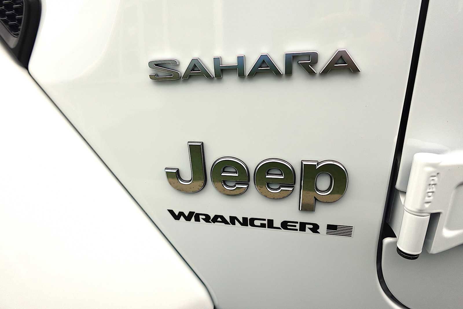 Used 2023 Jeep Wrangler Sahara w/ LED Lighting Group AWD/4WD image 10