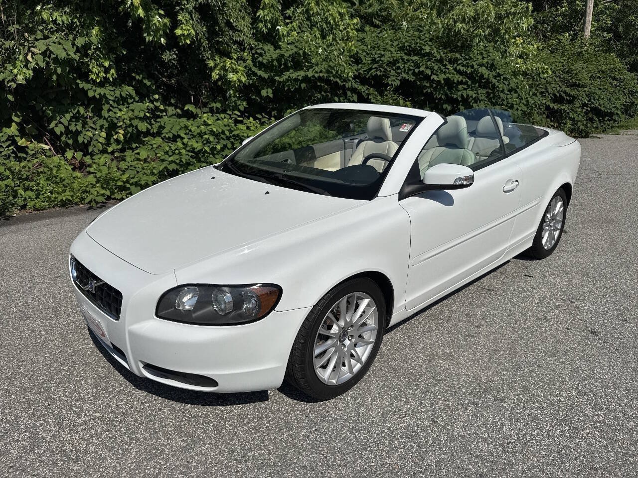 Used 2009 Volvo C70 T5 FWD image 19