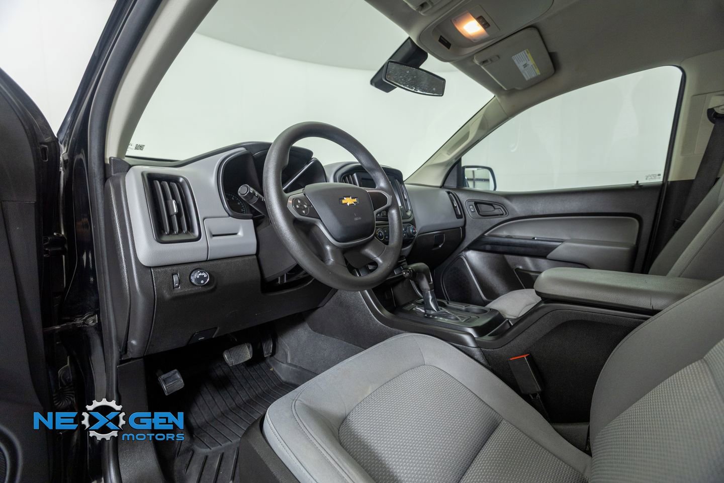 Used 2020 Chevrolet Colorado W/T w/ WT Convenience Package RWD image 10