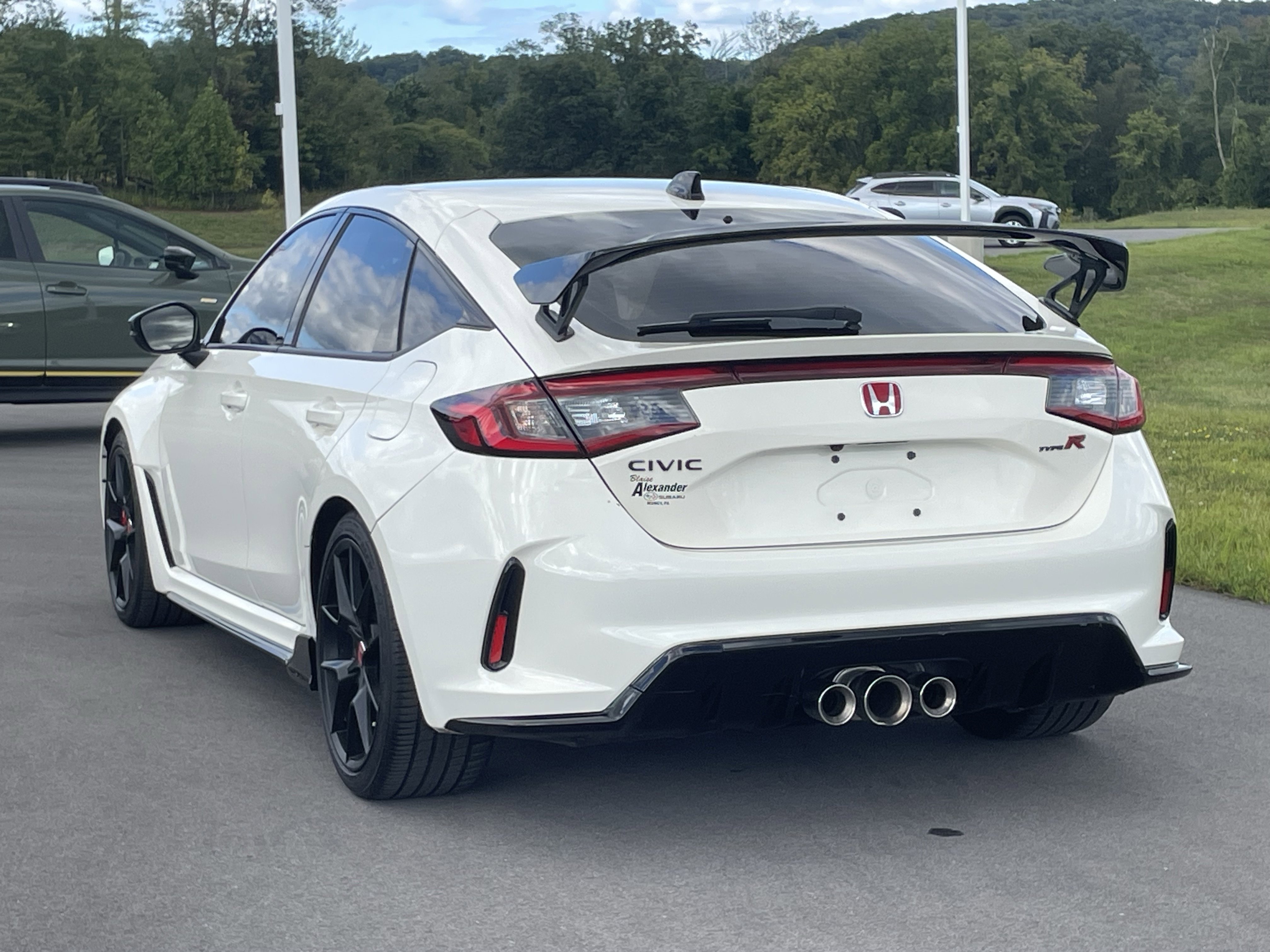 Used 2023 Honda Civic Type R image 6