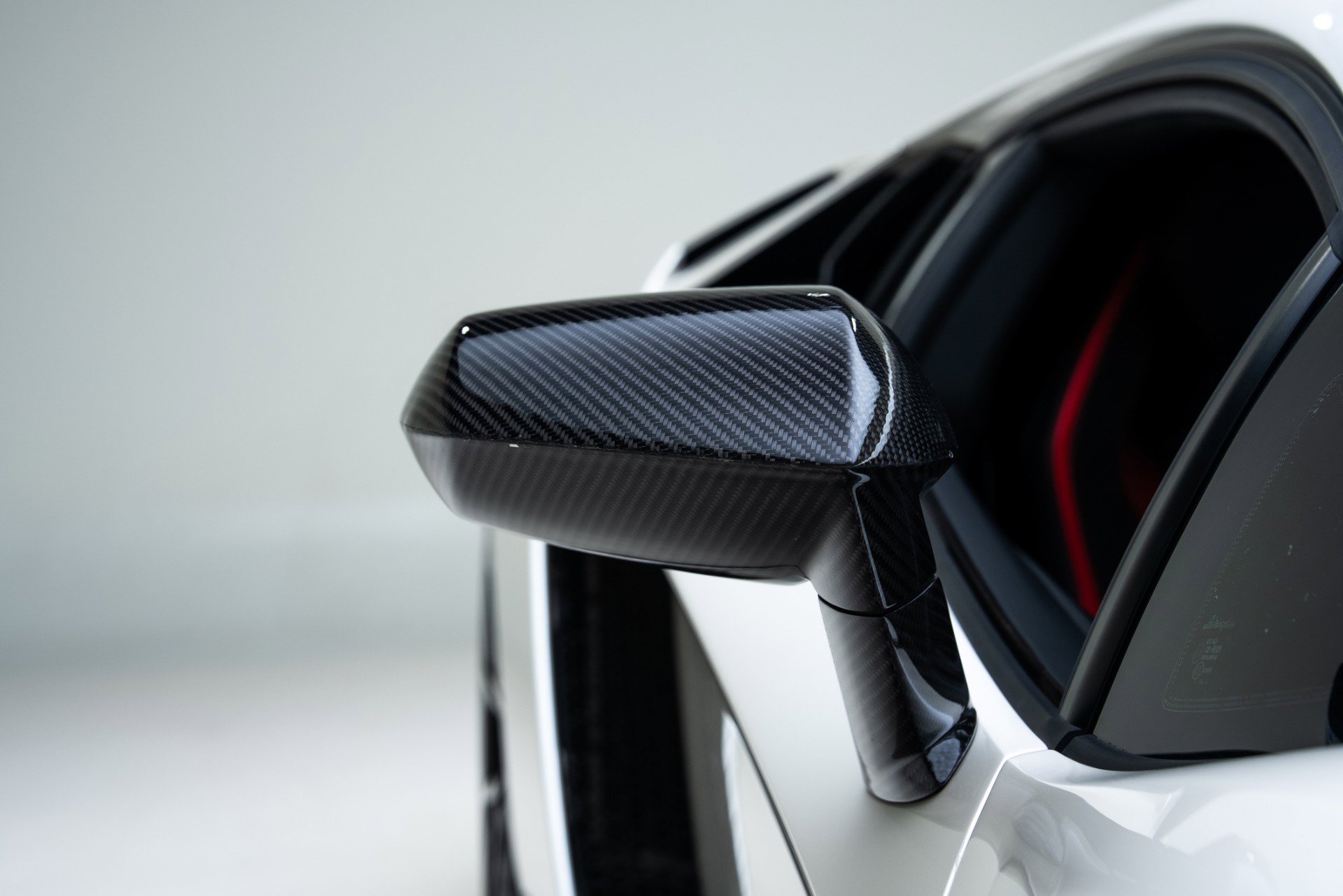 Used 2017 Lamborghini Aventador S image 14