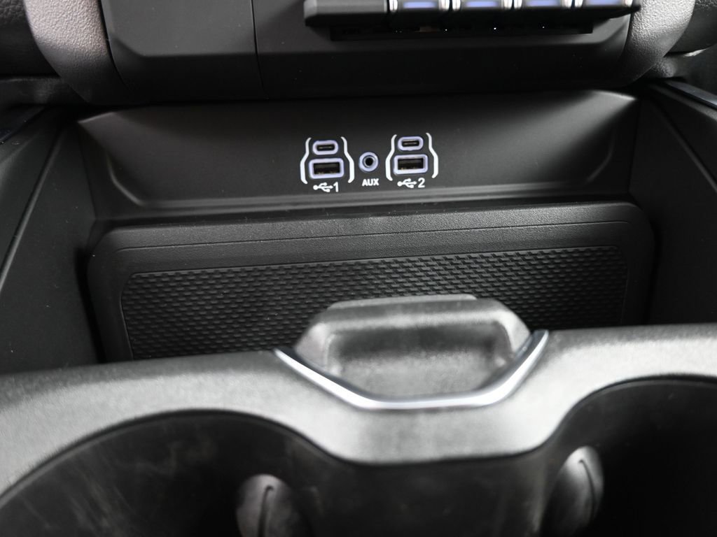 New 2026 RAM 1500 Lone Star w/ Night Edition RWD image 9