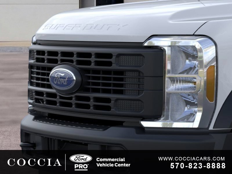 New 2026 Ford F550 4x4 Regular Cab Super Duty image 17