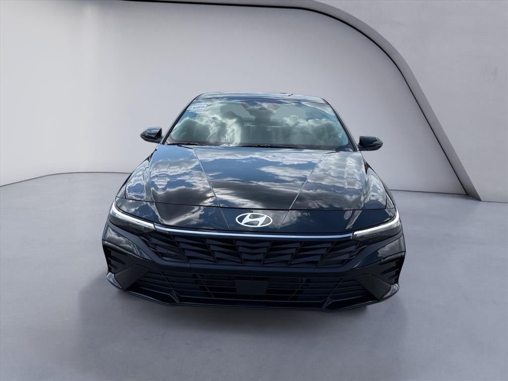 New 2026 Hyundai Elantra Limited FWD image 8